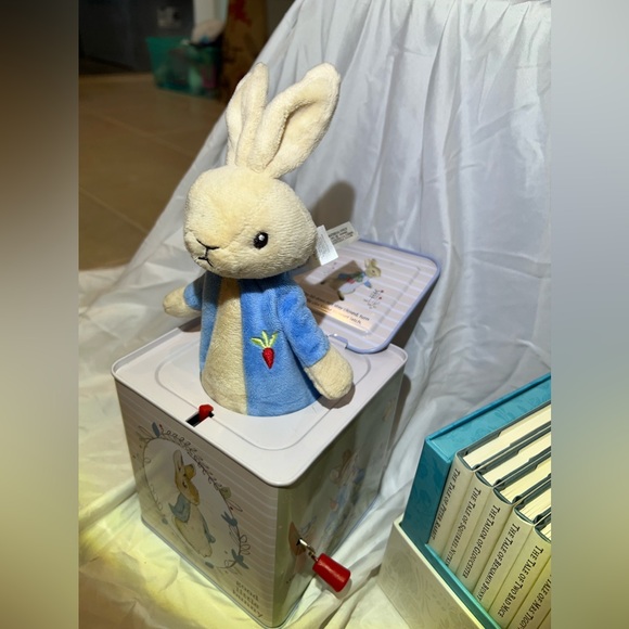 Beatrix Potter The World of Peter Rabbit Original Books 1-23 toy Jack in the box - Picture 13 of 16